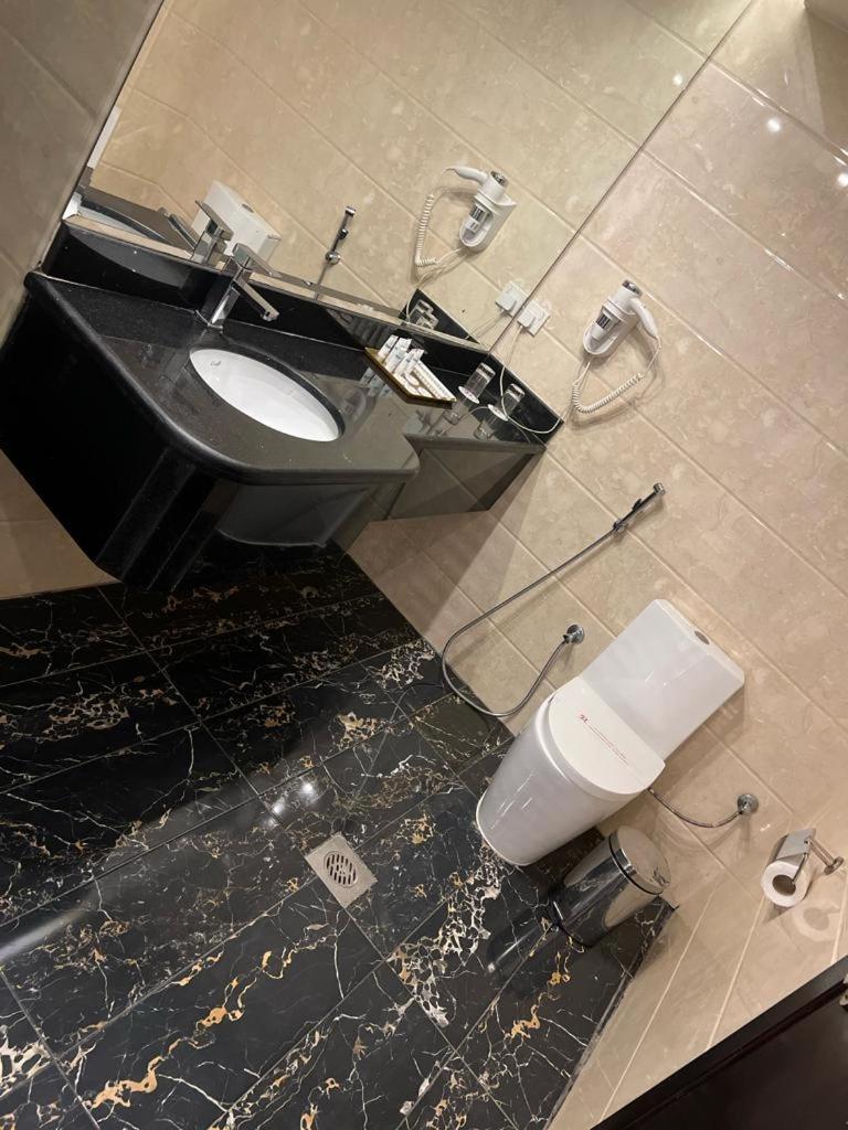 Remaz Suites Hotel Al Al Jubail Dış mekan fotoğraf
